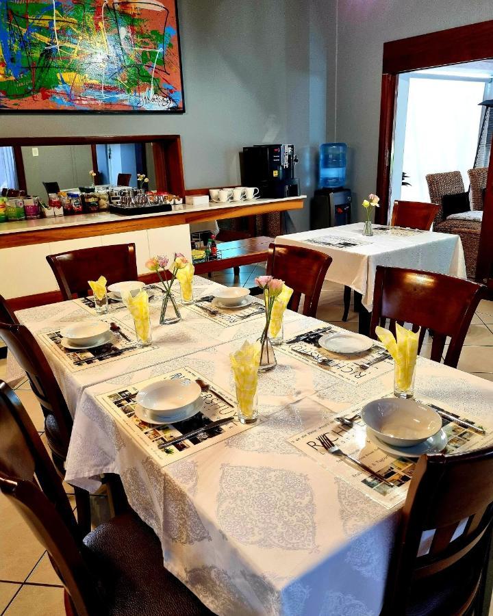 Richtershuyz Guest House Brooklyn  Екстериор снимка